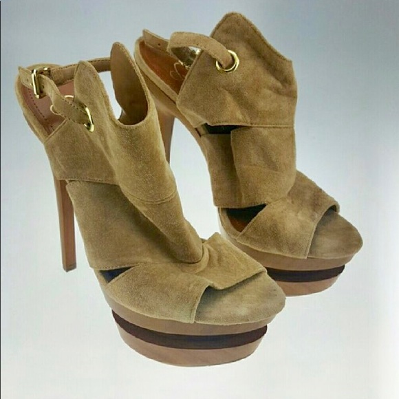 Jessica Simpson Shoes - NWOT Jessica Simpson high heel nude shoes